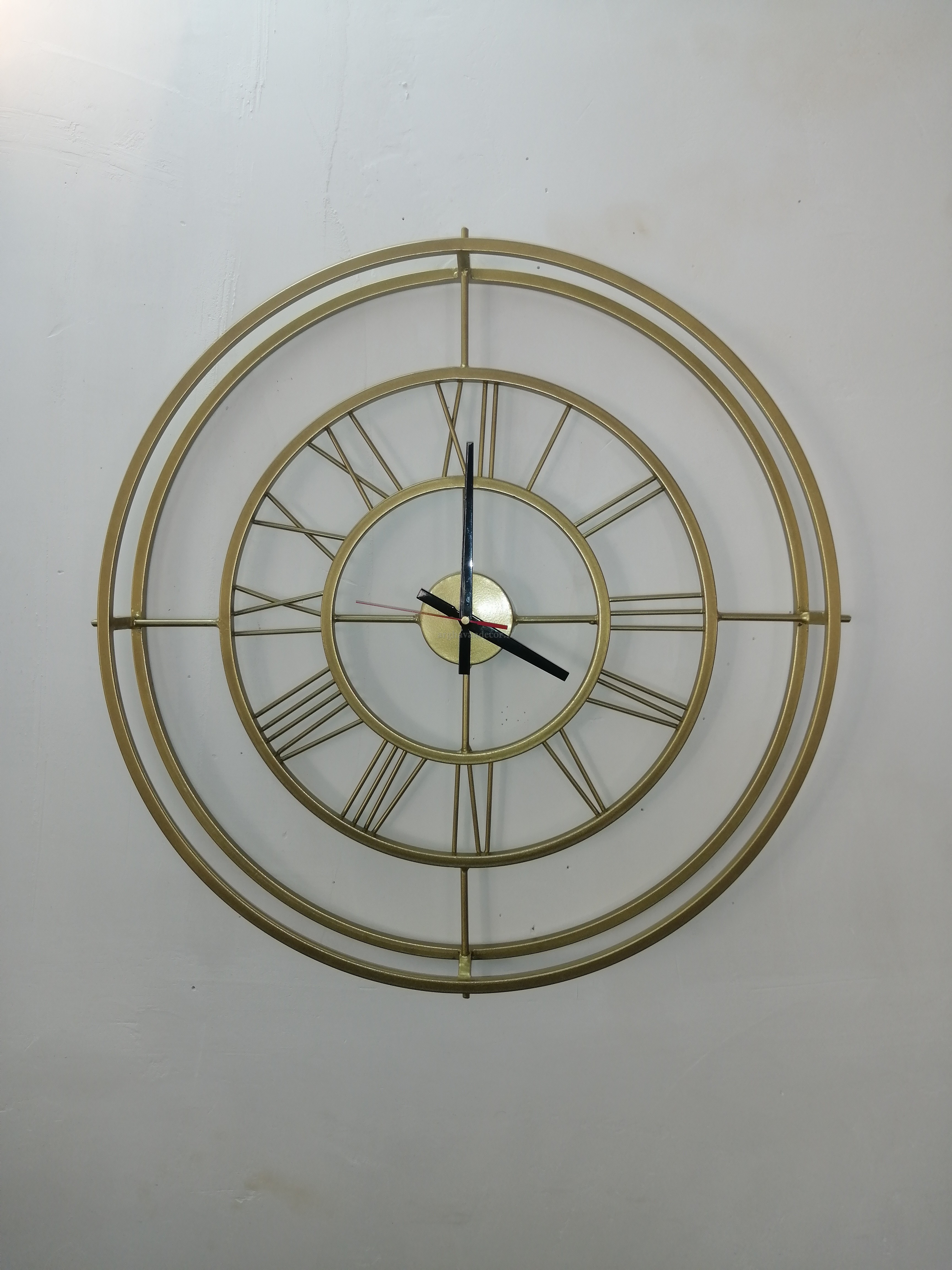 ساعت دیواری مدرن فلزی کد H148