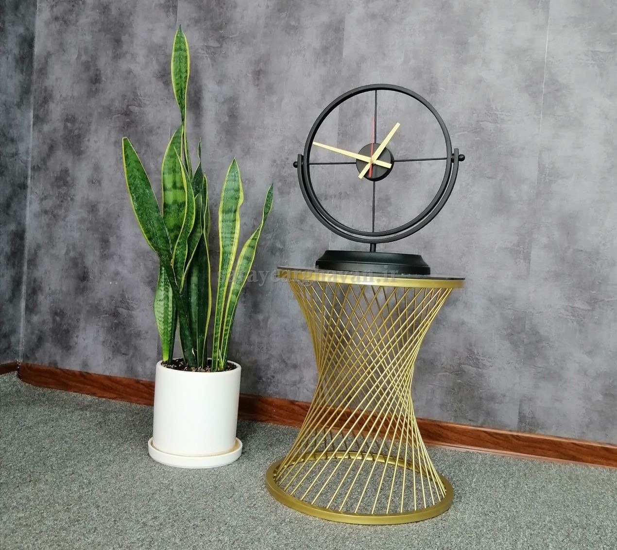 ساعت رومیزی مدرن فلزی، کد H137