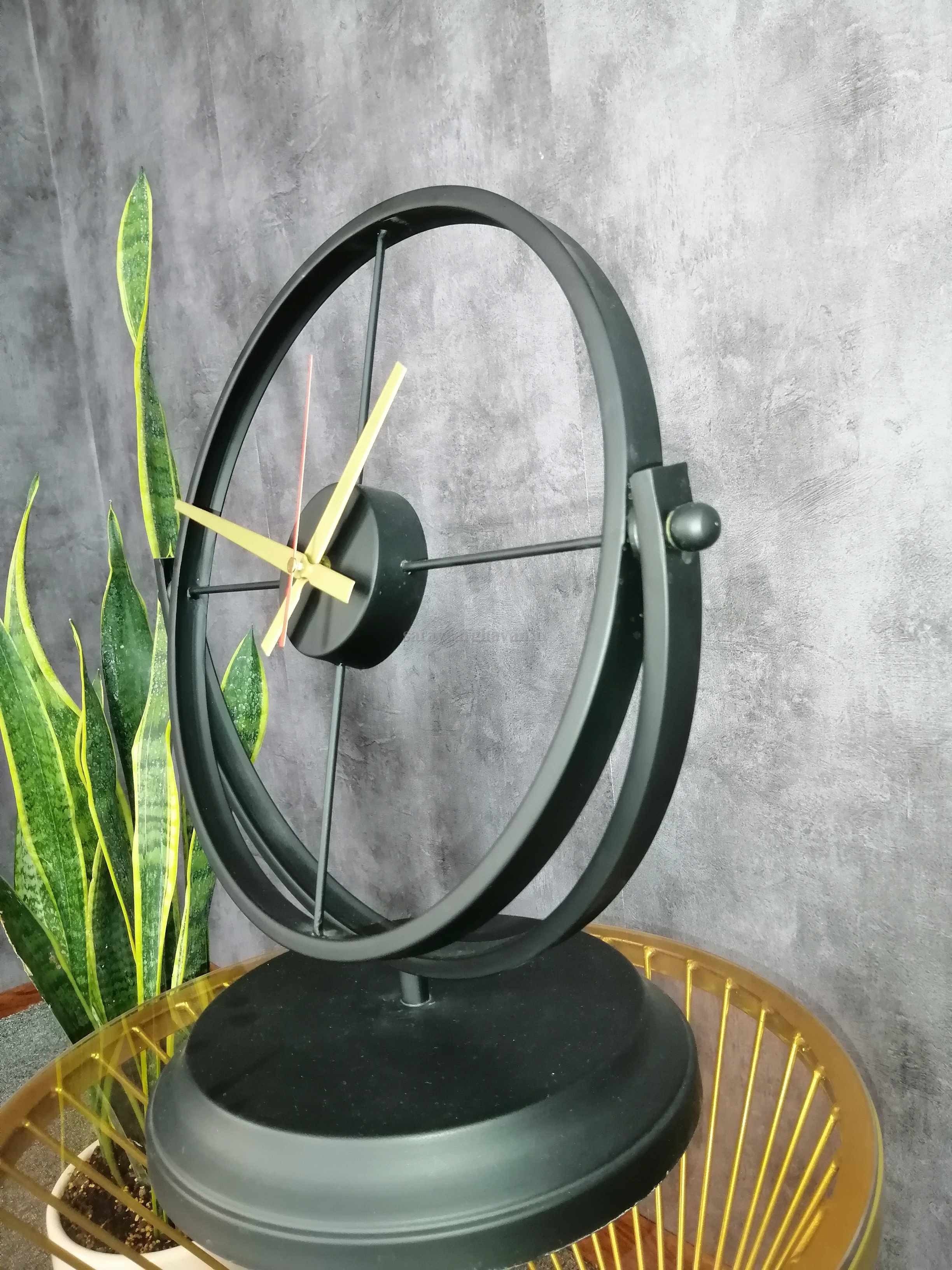 ساعت رومیزی مدرن فلزی، کد H137