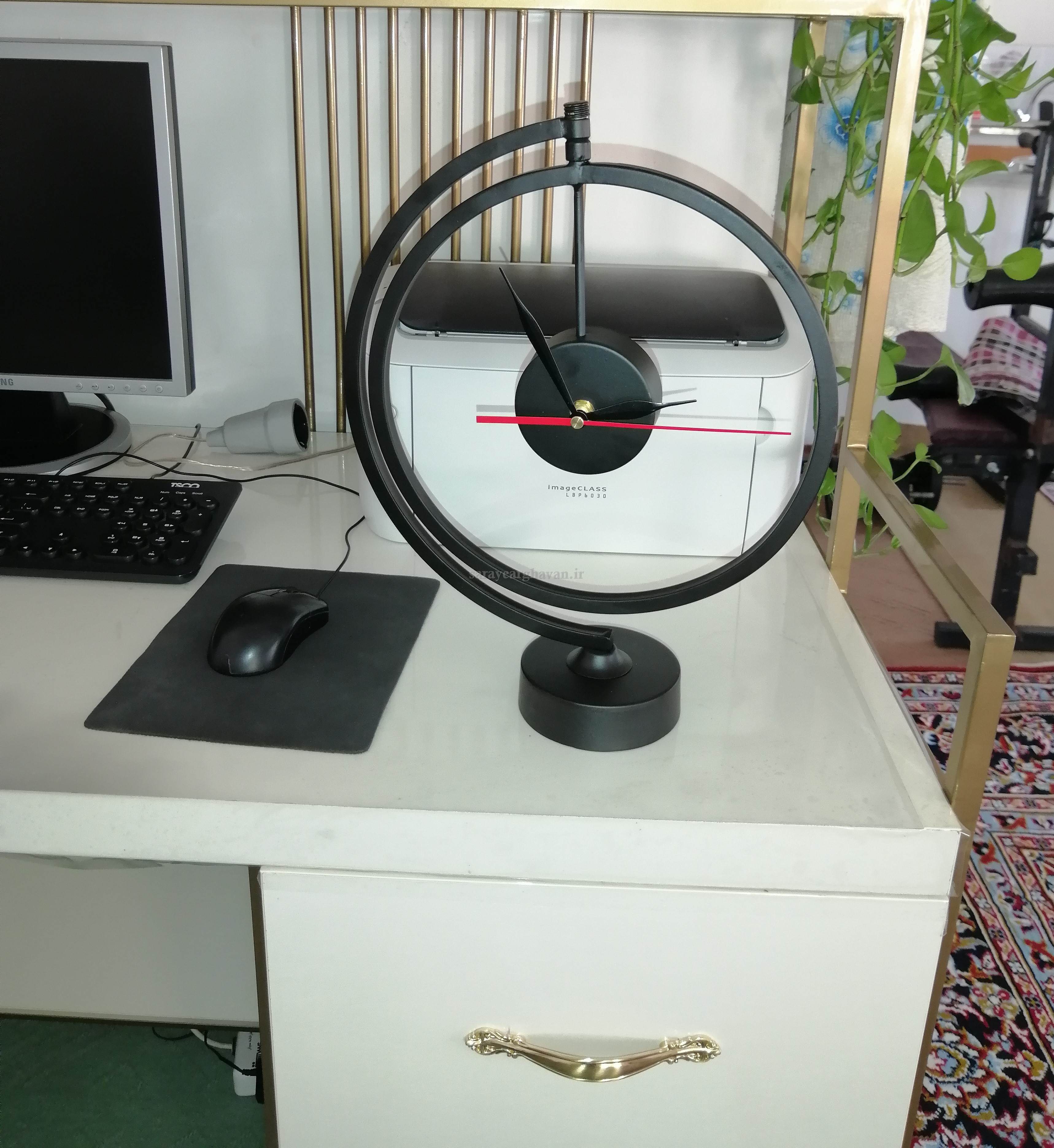ساعت رومیزی مدرن فلزی کد H146