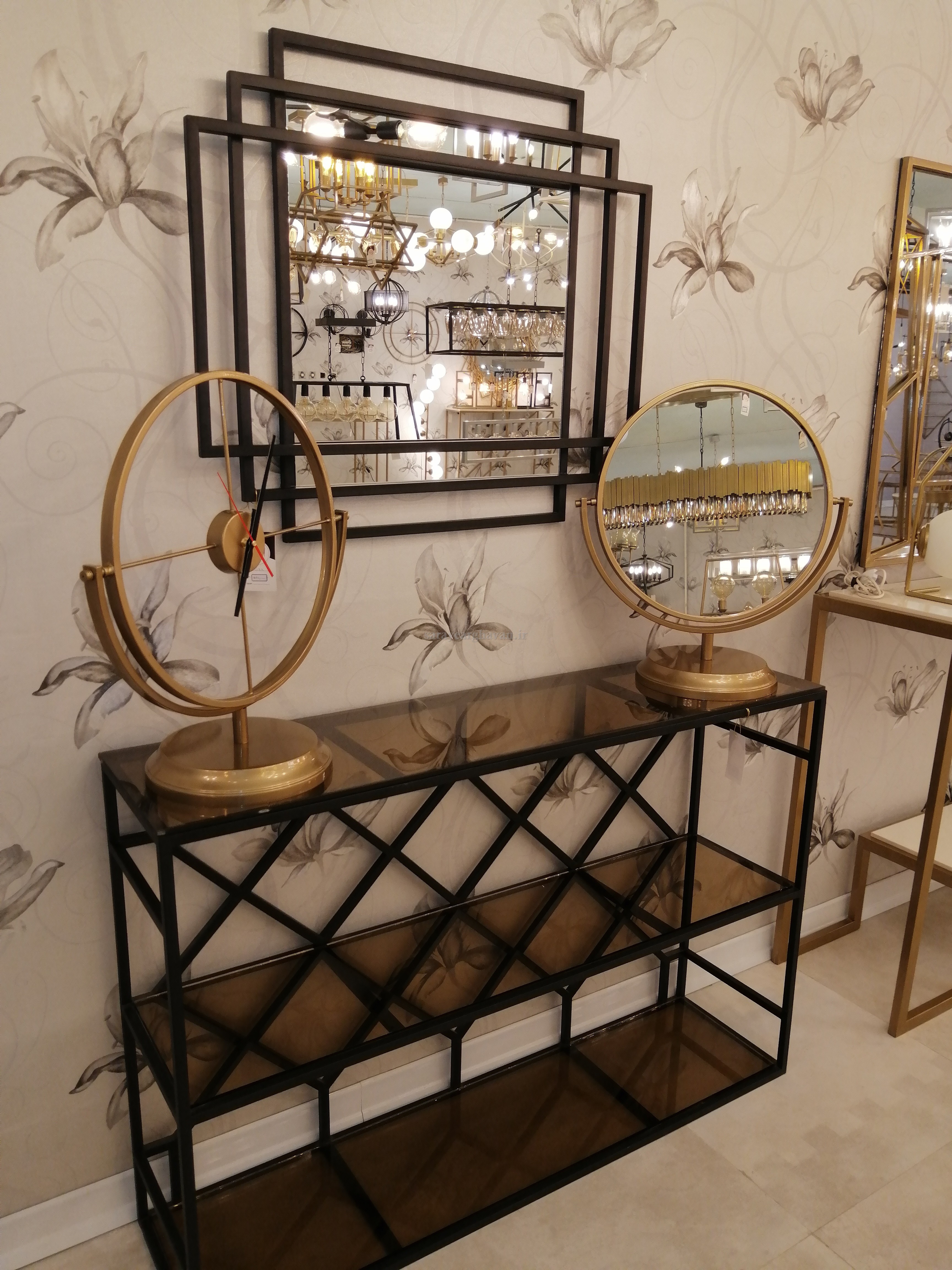 ساعت رومیزی مدرن فلزی کد H146