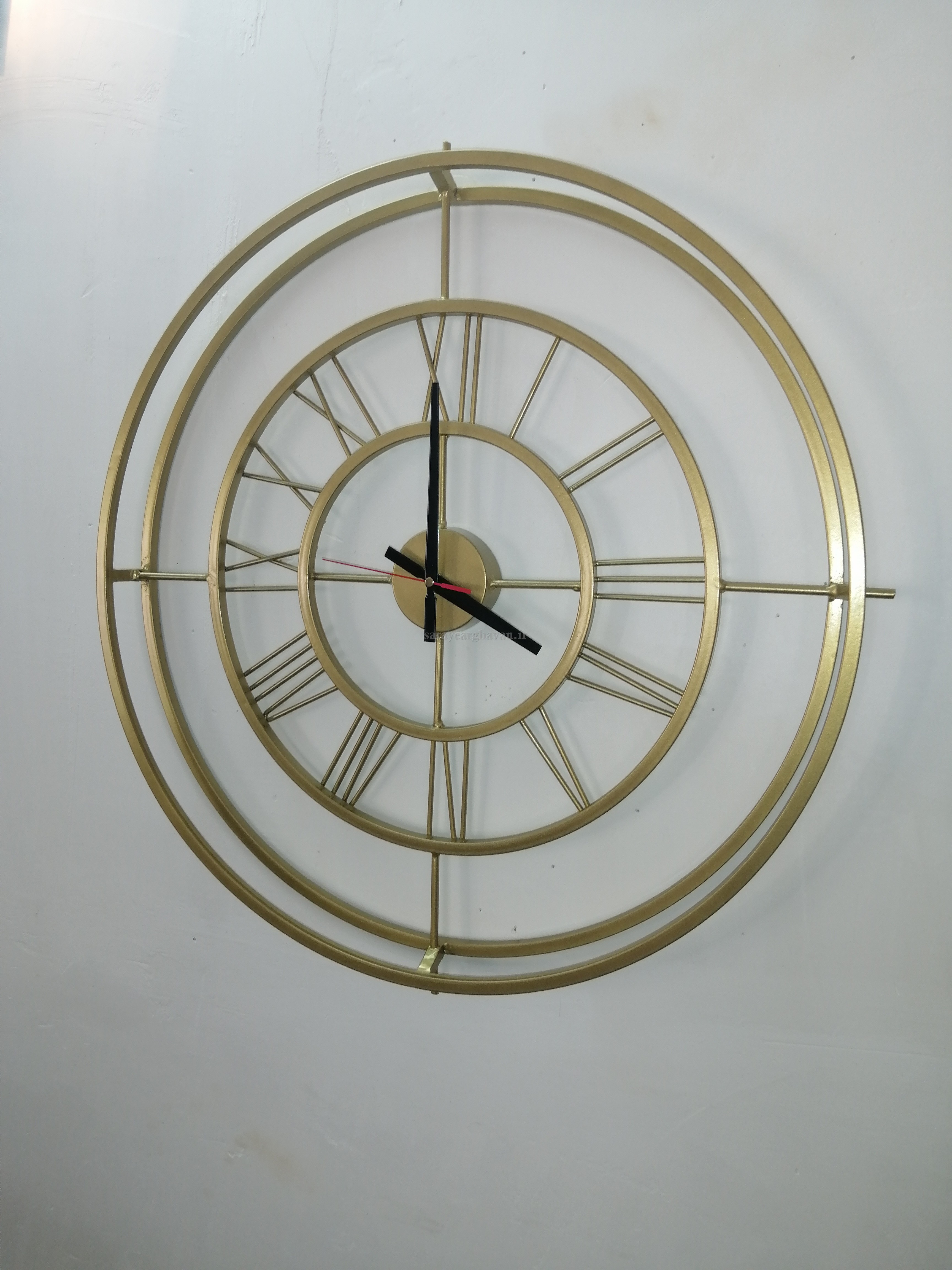 ساعت دیواری مدرن فلزی کد H148