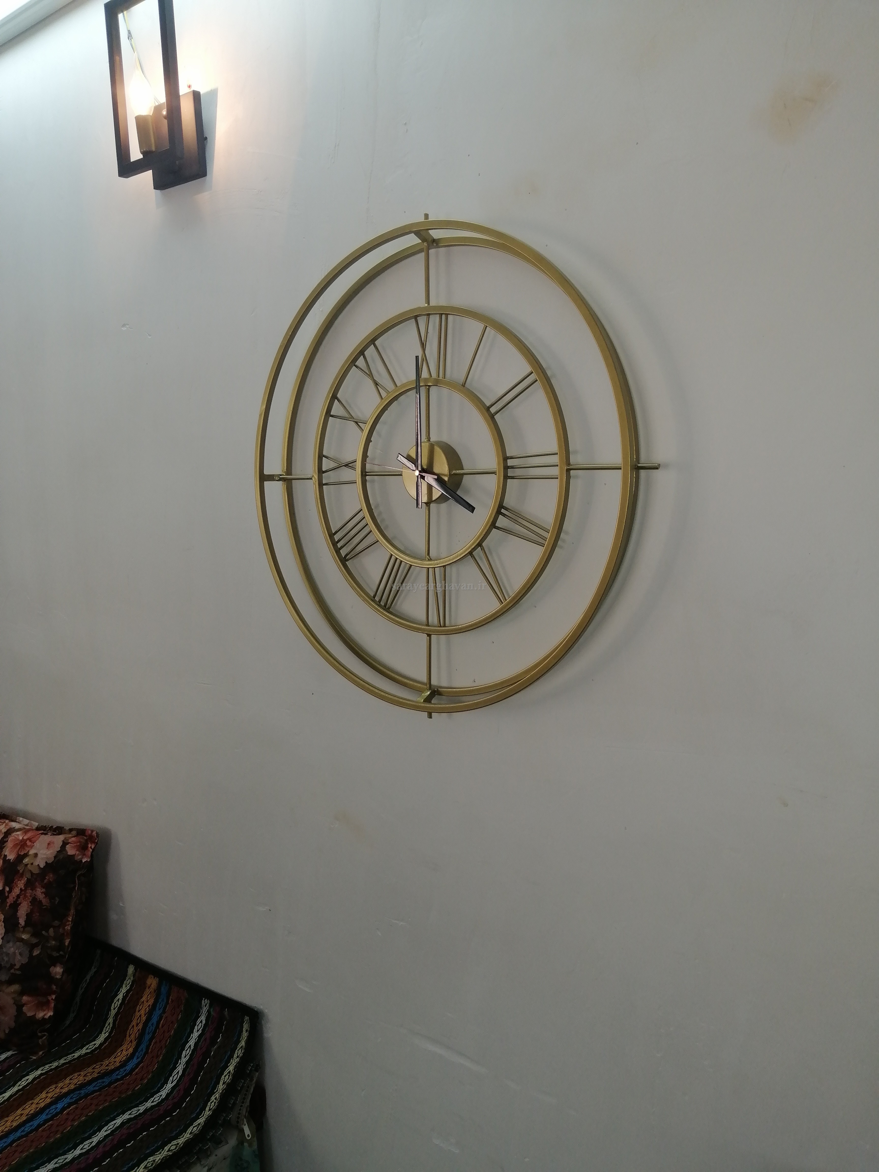 ساعت دیواری مدرن فلزی کد H148