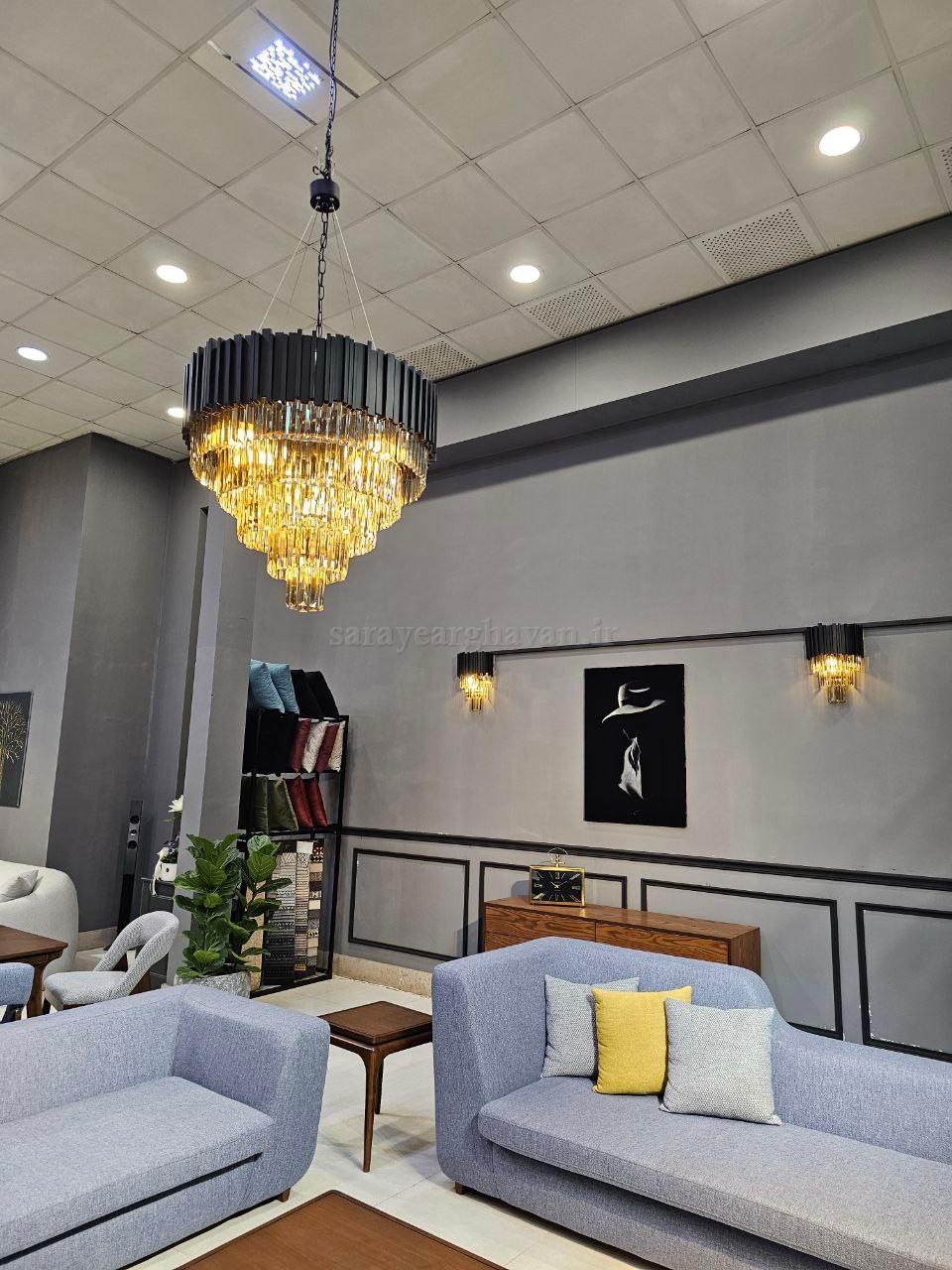دیوارکوب(چراغ دیواری) کریستالی مدرن فلزی طراحی مجلل C114